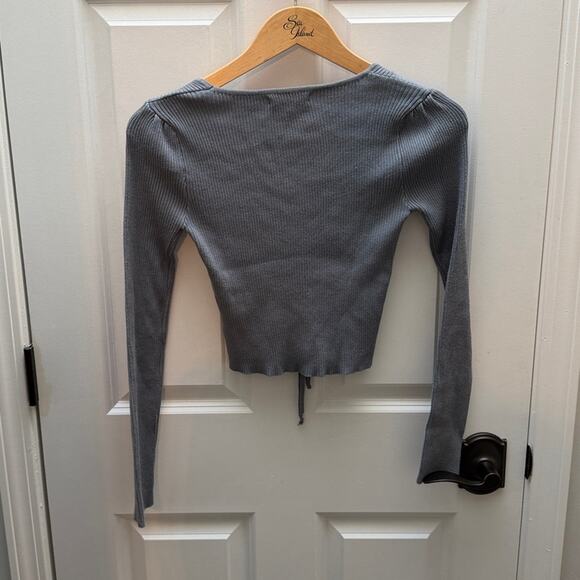 Love Tree Charcoal Ribbed Long Sleeve Blouse size small - Picture 4 of 4